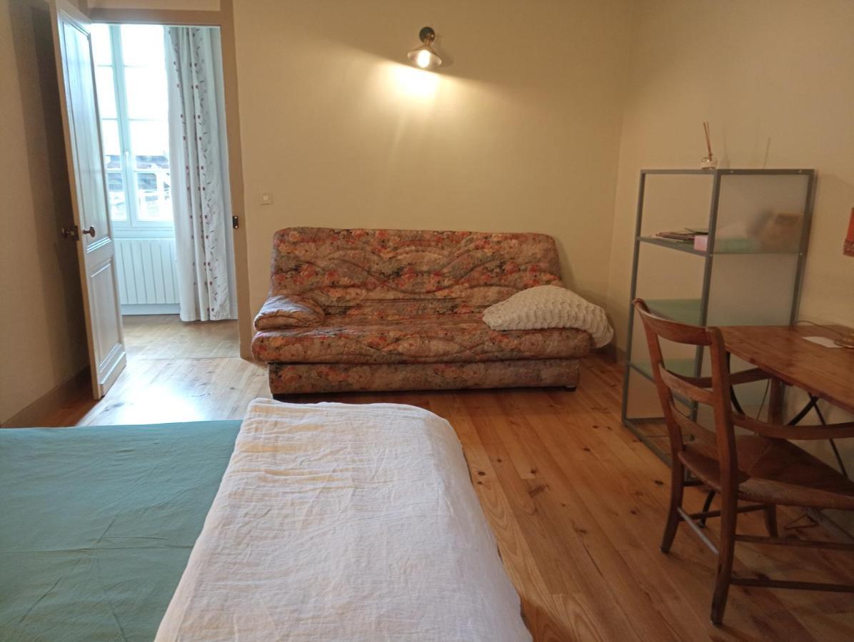 Lulu Hotel Castelmoron-sur-Lot Екстериор снимка